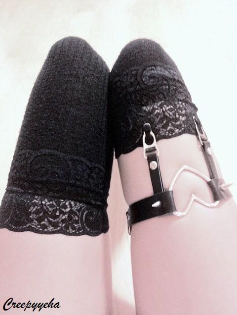 creepyeha leg garter